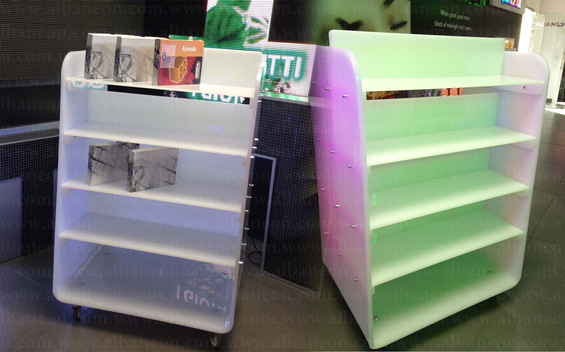 Gondola in Plexiglass